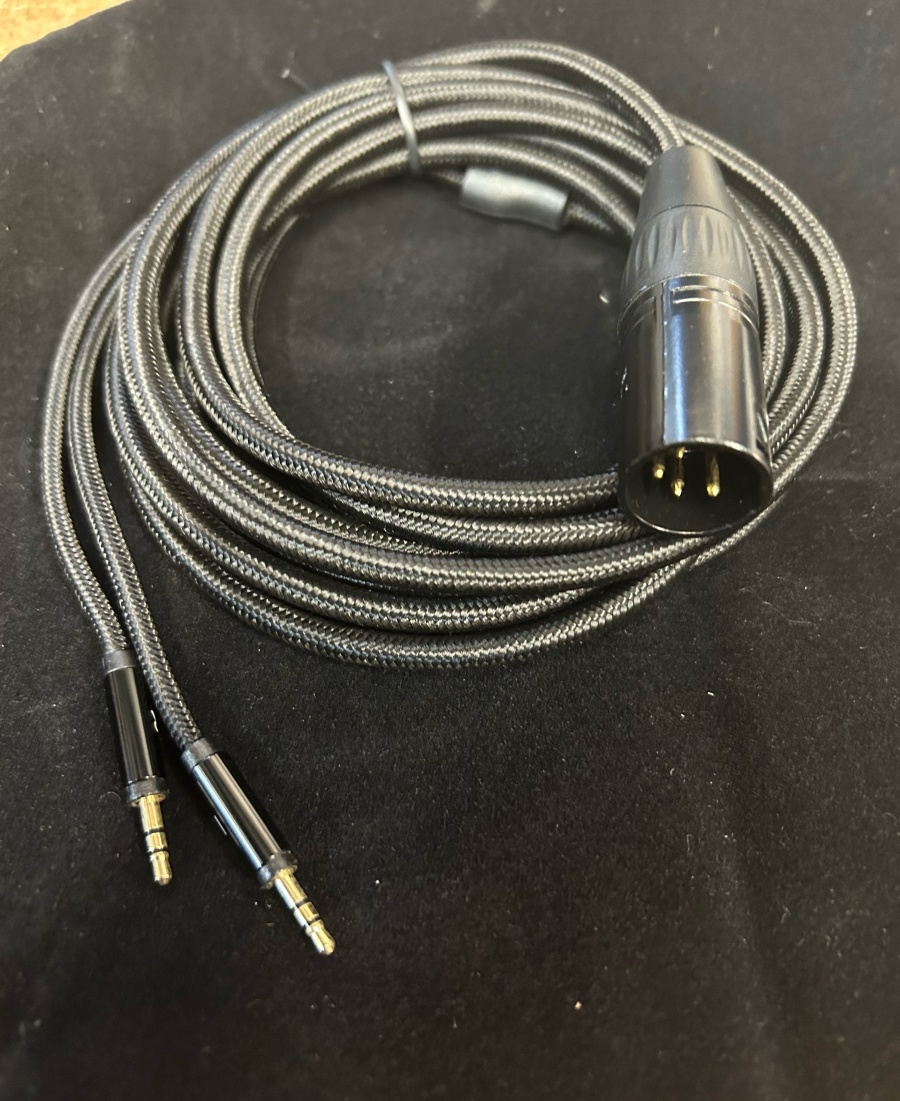 HiFiMAN Crystalline Balanced Cable 4 pin XLR plug To 2x2.5mm 3.0m NEW